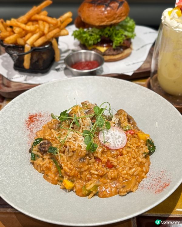 限定豆腐花奶昔🥭😋 漢堡包YUM!