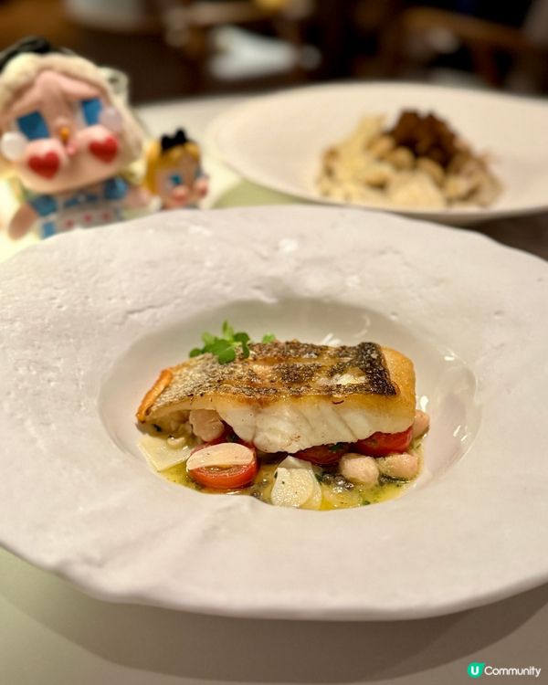 紅玫瑰樓梯打卡📸 法國菜😋