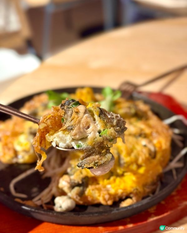 牛頭角高質超值泰菜 必食炭香燒原隻魷魚