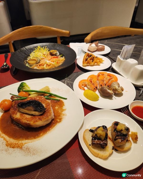 荃灣悅品半自助餐！豬鞍鮑魚任你揀😋！