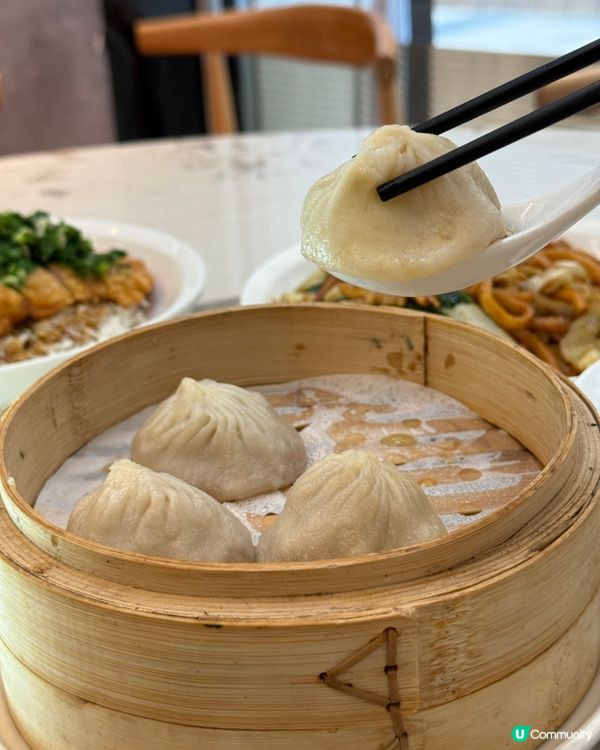 1.  快閃午餐補祝生日🥳！車公廟上海菜😋！ #雲小館 #生