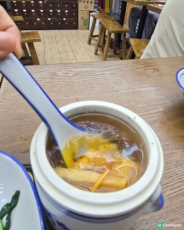 去粉嶺探朋友, 行過見到呢個餐廳名幾特別, 就入去試下囉. ...