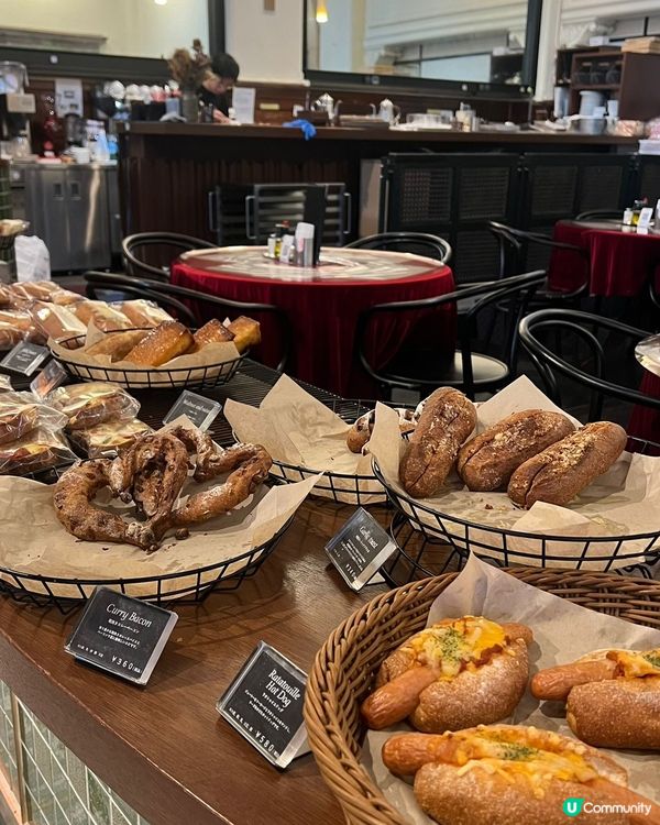 舊銀行改建的咖啡廳（堺筋俱樂部）