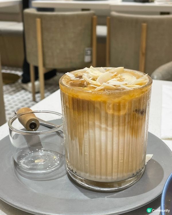 中環慢活嘆世界！😋 燉牛尾蛋包飯超正！