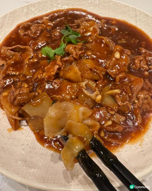 海南雞飯+香炒河粉😋！