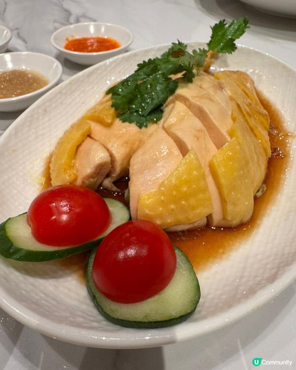 海南雞飯+香炒河粉😋！