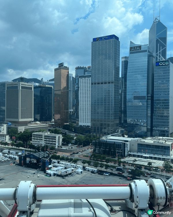 啱啱上個星期六和一個好耐無見嘅朋友去咗中環座摩天輪，其實香港...