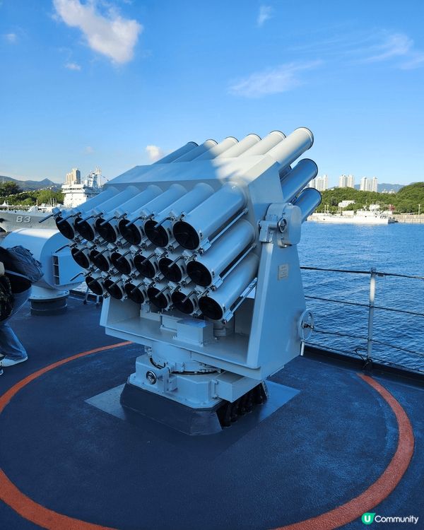 沂蒙山艦與戚繼光艦於國慶日訪港短暫停留兩天，本人於早前成功預...