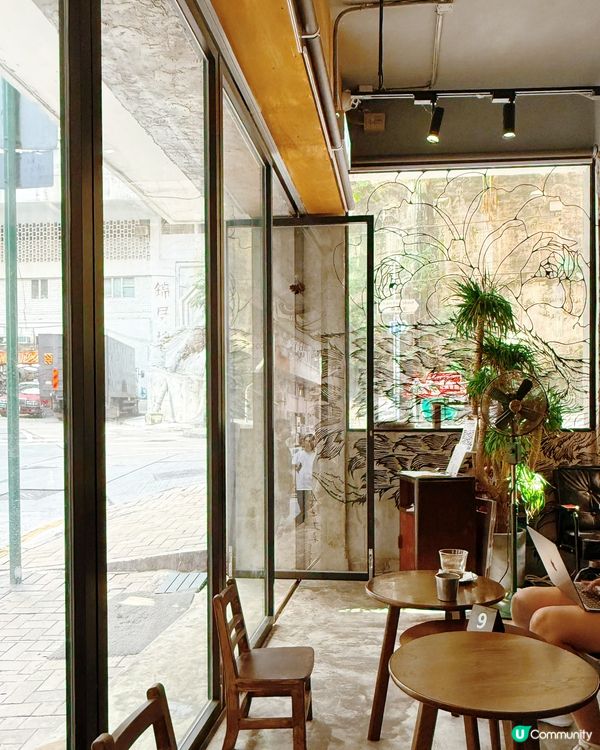 北角新發現！泥石風餐廳🤩 鬆餅必試！🥞