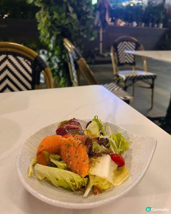 1.  園林風西餐廳🤩！打卡一流📸！必試龍蝦飯🦞！