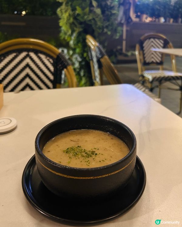 1.  園林風西餐廳🤩！打卡一流📸！必試龍蝦飯🦞！