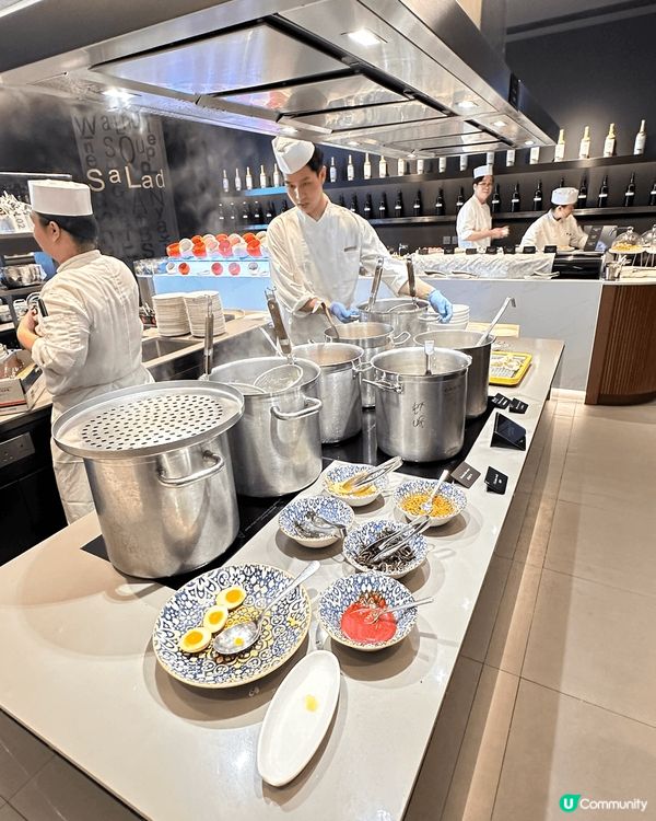 啱啱星期六中午同朋友一齊去咗金鐘JW萬豪酒店食自助餐慶祝生日...