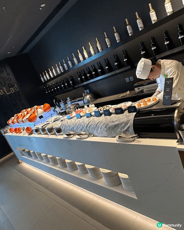 啱啱星期六中午同朋友一齊去咗金鐘JW萬豪酒店食自助餐慶祝生日...