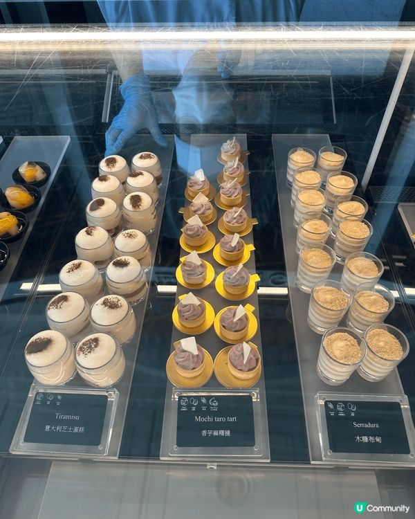 啱啱星期六中午同朋友一齊去咗金鐘JW萬豪酒店食自助餐慶祝生日...