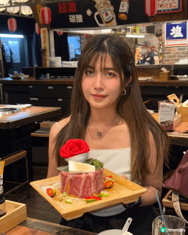 台北乾杯燒肉居酒屋，裝修以工業風混搭木質感，好下日本居酒屋的...