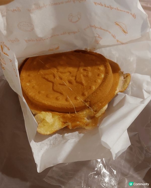 這些都係我係台灣食過既美食 第一張相係辣肉腸薄餅 第二張相係...