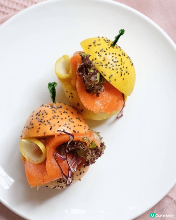 金鐘區红棉路19號香港公園內有一間餐廳Pondside，圖中...