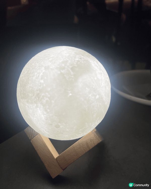 我今次揀嚟左J moon 🌕同朋友慶祝🍾生日🎂