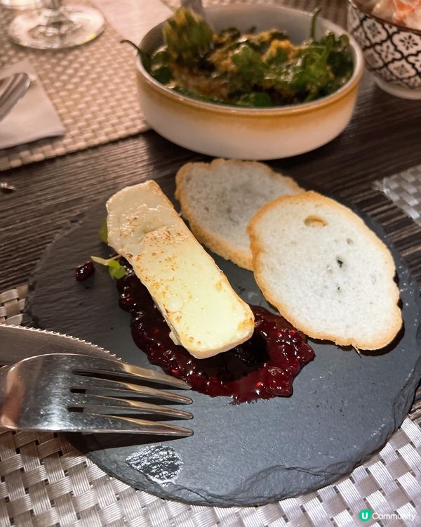 充滿儀式感氣氛西班牙🇪🇸菜餐廳🍽️