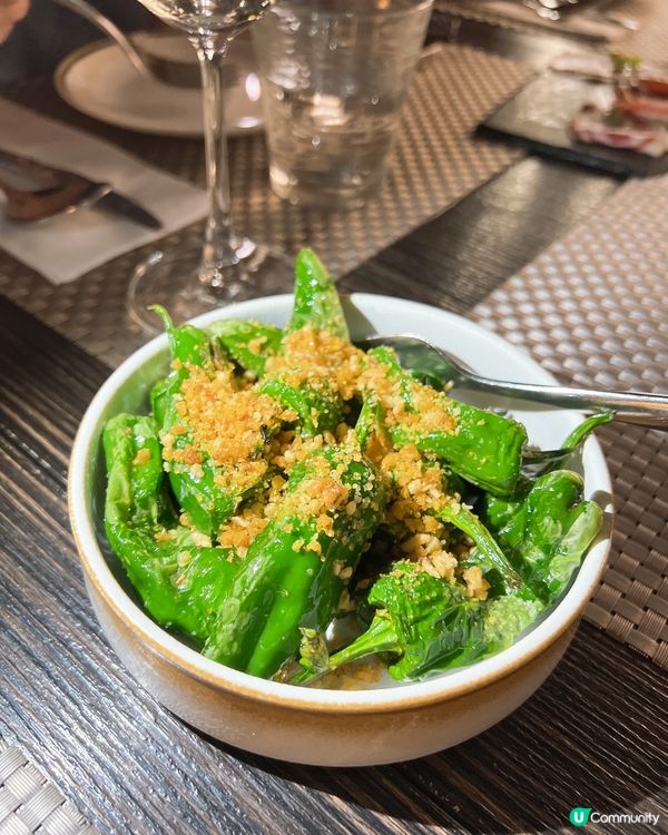 充滿儀式感氣氛西班牙🇪🇸菜餐廳🍽️