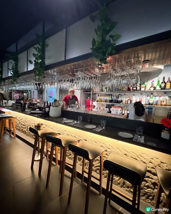 充滿儀式感氣氛西班牙🇪🇸菜餐廳🍽️