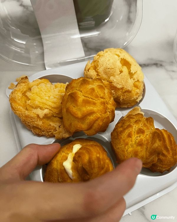 最喜歡吃泡芙，自己做的泡芙可以加自己喜歡的忌廉，朱古力或雪糕...