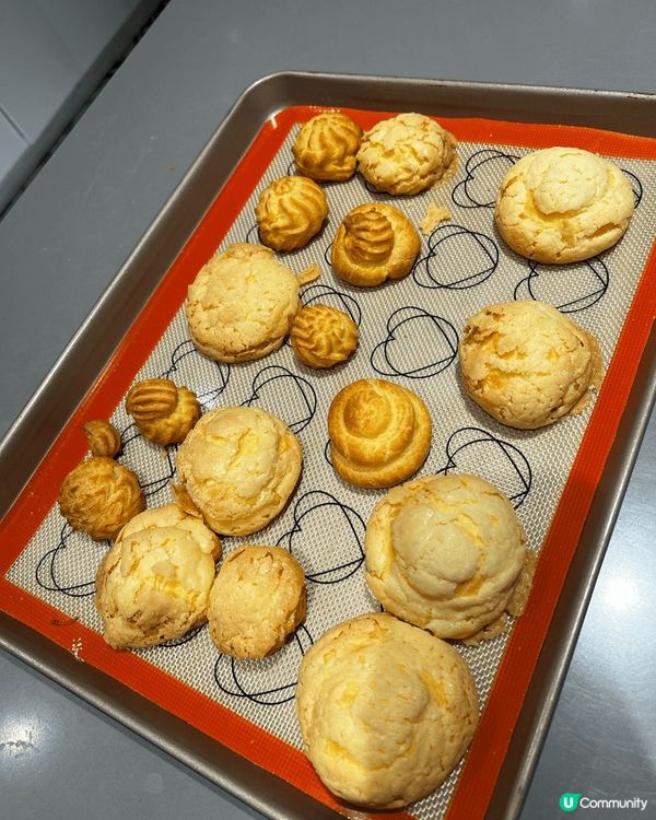 最喜歡吃泡芙，自己做的泡芙可以加自己喜歡的忌廉，朱古力或雪糕...