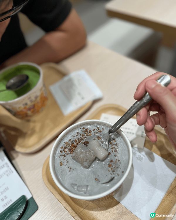 陳茶館嘅甜品好好食，我特別鍾意佢開心果嗰個糖水，坊間好少有