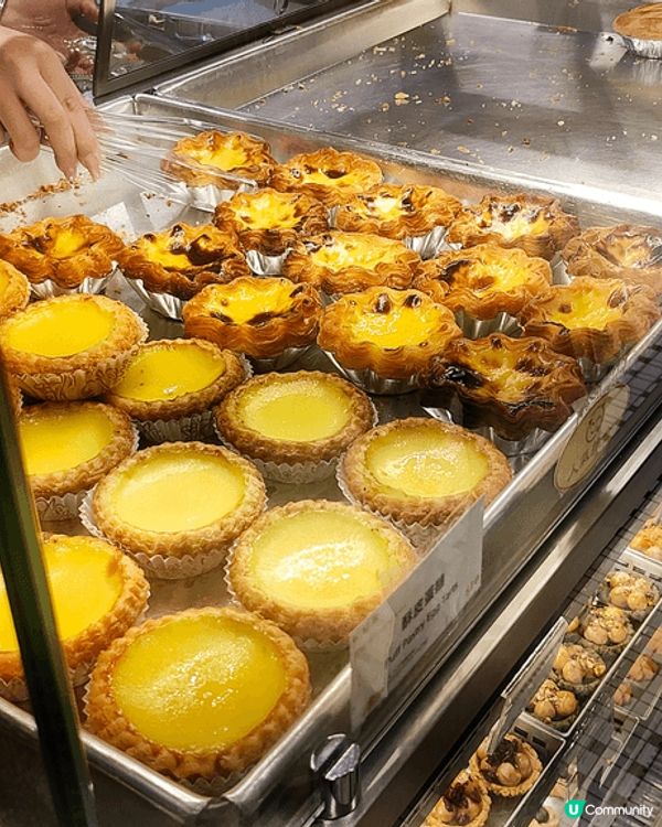 位於中港城嘅港囍烘焙，千層葡撻，$12一隻。