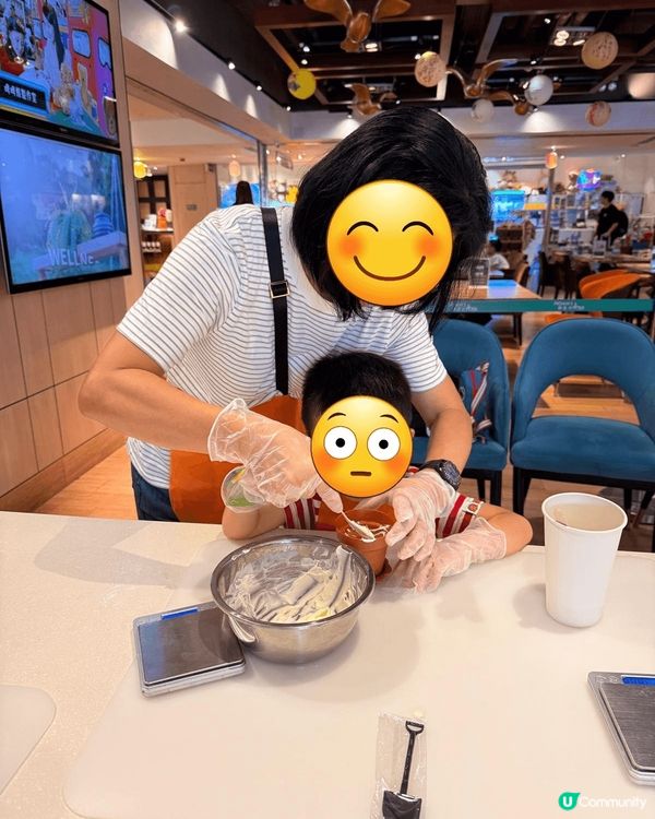 係挪亞方舟有個小workshop做木糠布甸，一分材料可以比一...