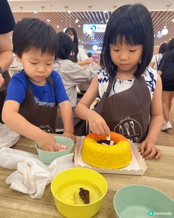 兩個930小朋友4歲生日，自己蛋糕自己整