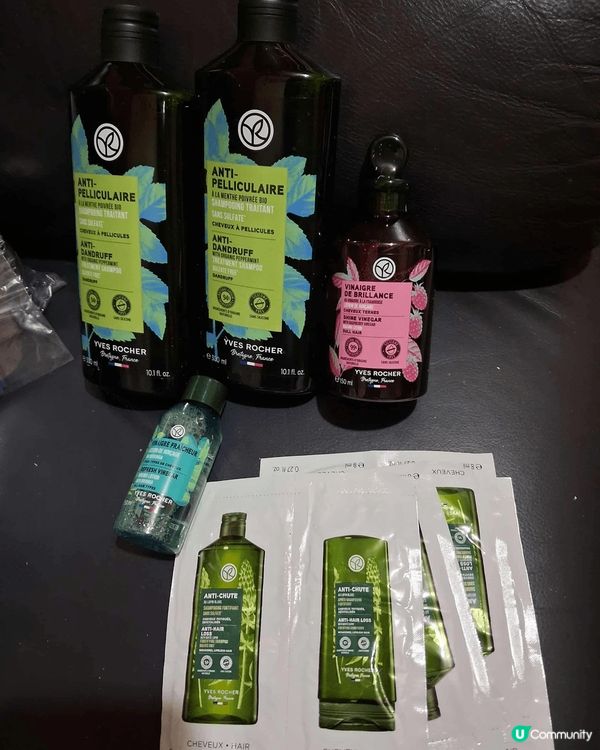 今天去左旺角top yves rocher 買佢防脫髮洗髮水...