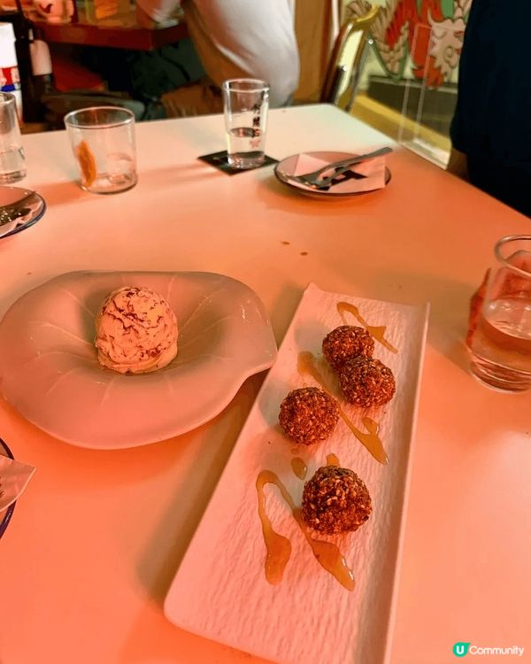 🇭🇰🍺 中環「何蘭正」   港式玩味爆燈 Fusion 餐廳...