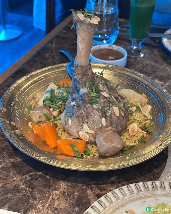 《Shahrazad Lebanese Dining Lou...