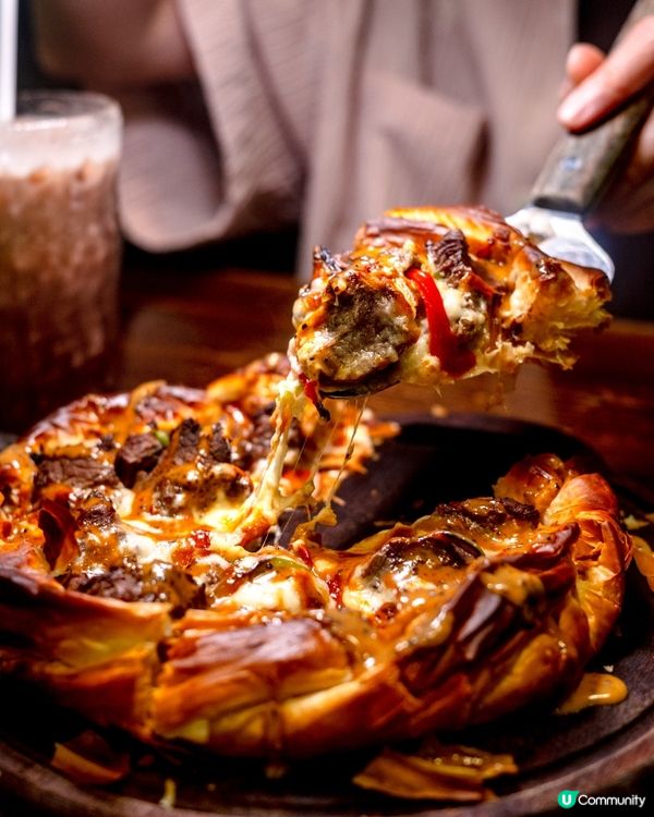 窩子新出超邪惡酥皮pizza ！