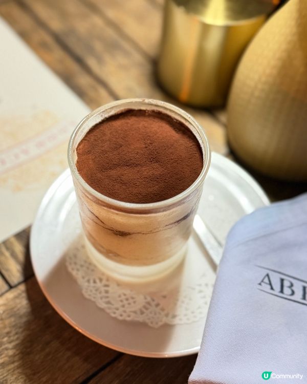 中環靚景牛扒🍕+薄餅！歐洲風情超正！🤤