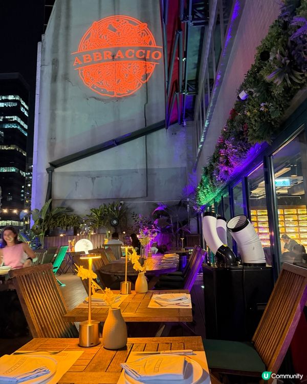 中環靚景牛扒🍕+薄餅！歐洲風情超正！🤤