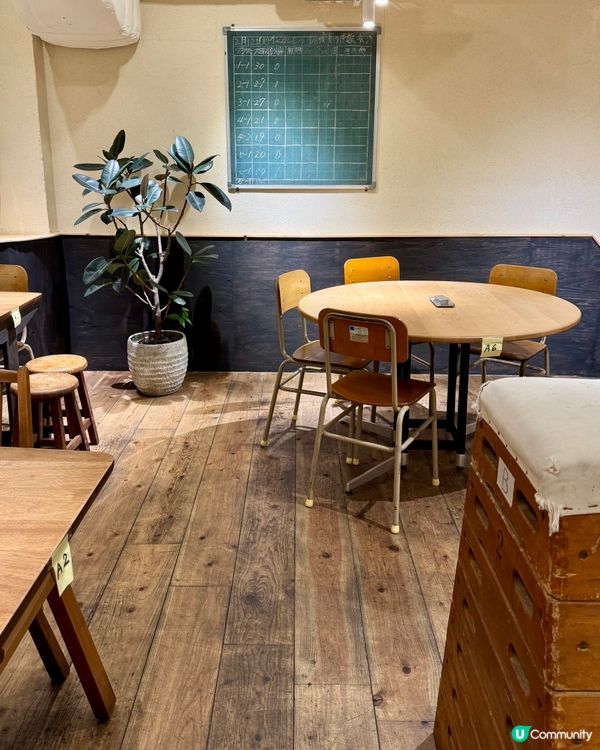 觀塘工業區隱世日式食堂！坐木製課桌椅食到返學童年😆