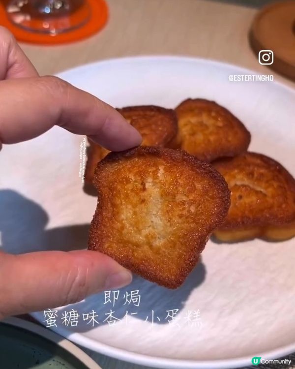 大片落地玻璃「觀光升降機」俯瞰維港美景 💕 再去嘆個下午茶