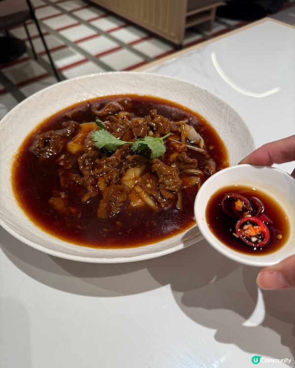 海南雞飯+滑牛肉！😋 懷舊風味等你嚟！