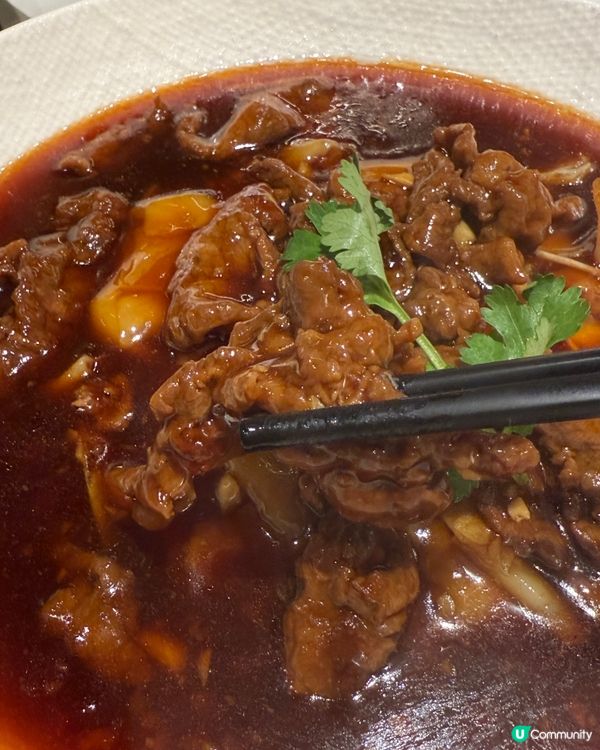 海南雞飯+滑牛肉！😋 懷舊風味等你嚟！