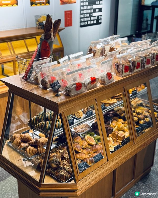 人氣麵包店免費派牛角包🥐