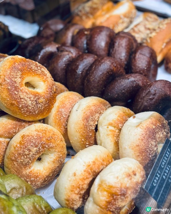人氣麵包店免費派牛角包🥐