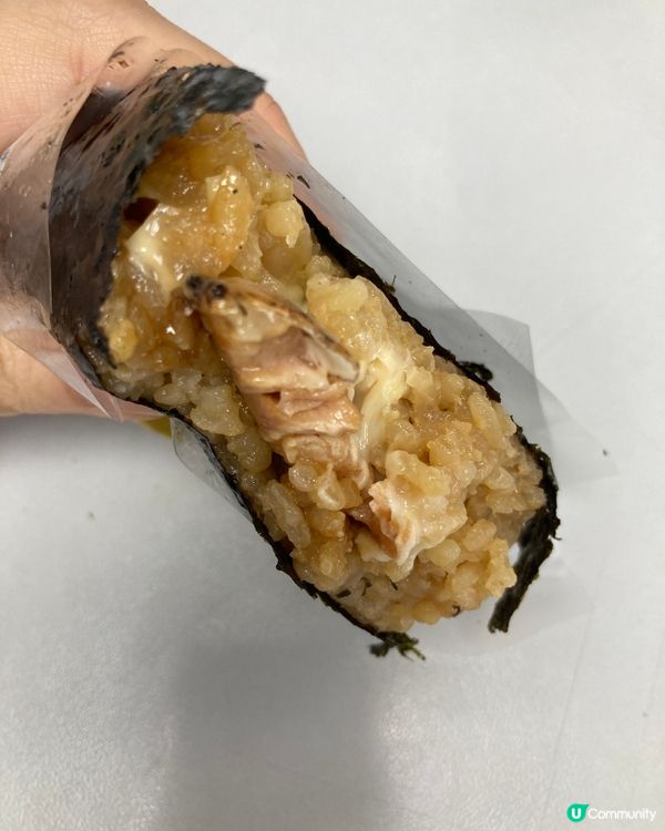 試下7-11既飯團～炙燒三文魚腩醬油