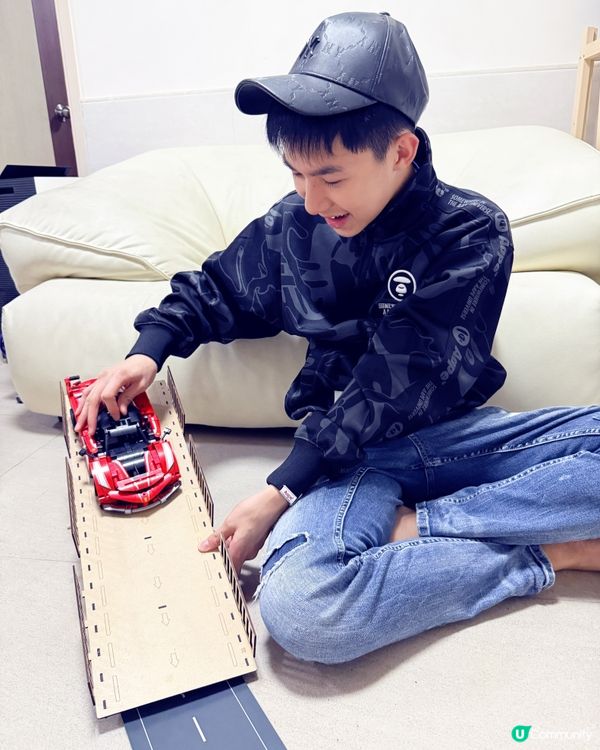 樂高玩具-Ferrari 模型汽車組合 42212