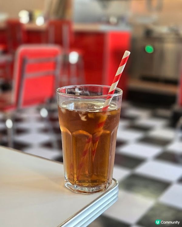 Yau Veggie Diner - 美式主題素食店