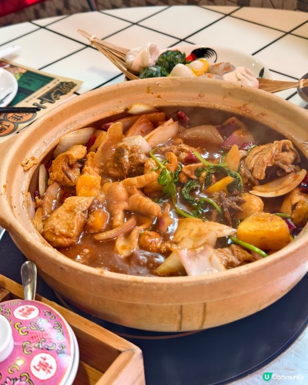 清新酸甜的鳳梨火焰雞煲