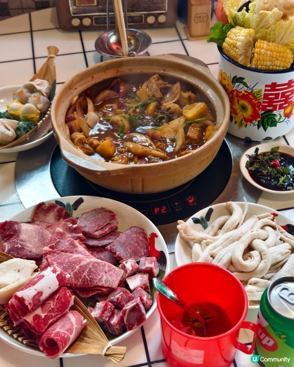 清新酸甜的鳳梨火焰雞煲