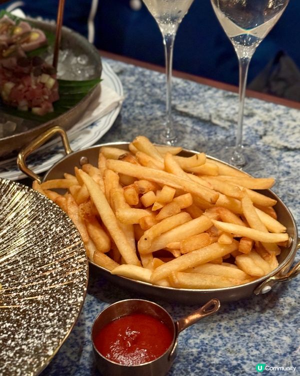 由過百年歷史建築活化 意大利海鮮餐廳🇮🇹