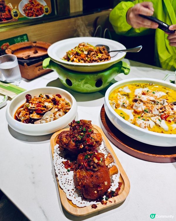 1.  正宗湘菜😋香港平民價！辣湘湘🔥唔試走寶！🌶️